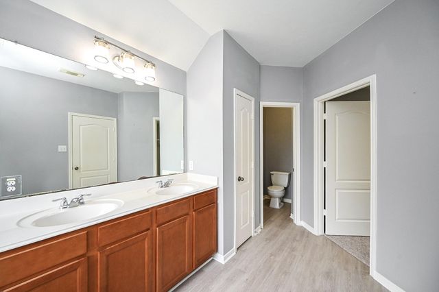 7427 Chathan Glen Ln, Richmond, TX 77407