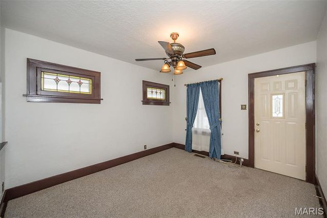 9734 Diamond Drive, Riverview, MO 63137