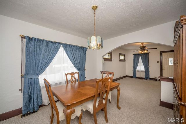 9734 Diamond Drive, Riverview, MO 63137