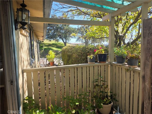 301 Oak Meadow, Paso Robles, CA 93446