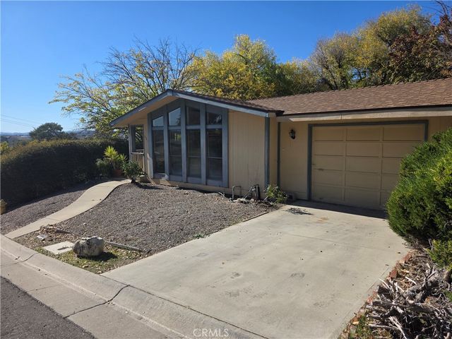 301 Oak Meadow, Paso Robles, CA 93446