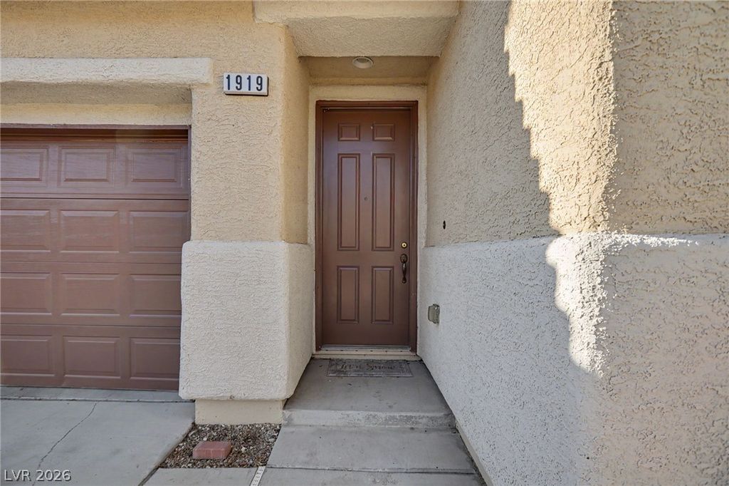 1919 Silver Crest Court, North Las Vegas, NV 89031 — photo 4