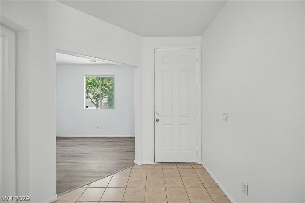 1919 Silver Crest Court, North Las Vegas, NV 89031 — photo 5