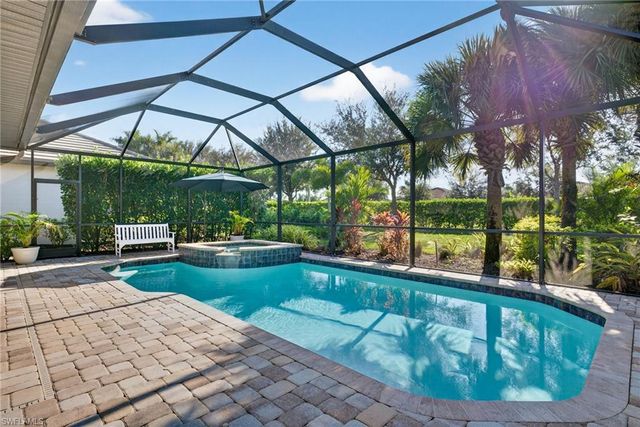 2318 Tangerine LN, Naples, FL 34120