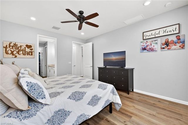 2318 Tangerine LN, Naples, FL 34120