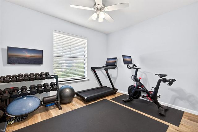 2318 Tangerine LN, Naples, FL 34120