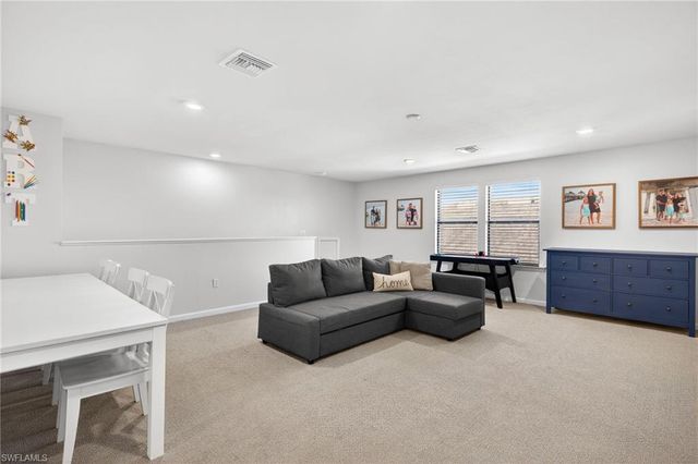 2318 Tangerine LN, Naples, FL 34120