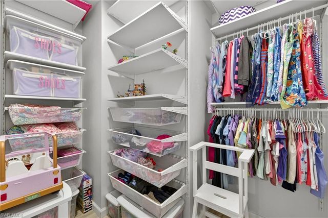 2318 Tangerine LN, Naples, FL 34120