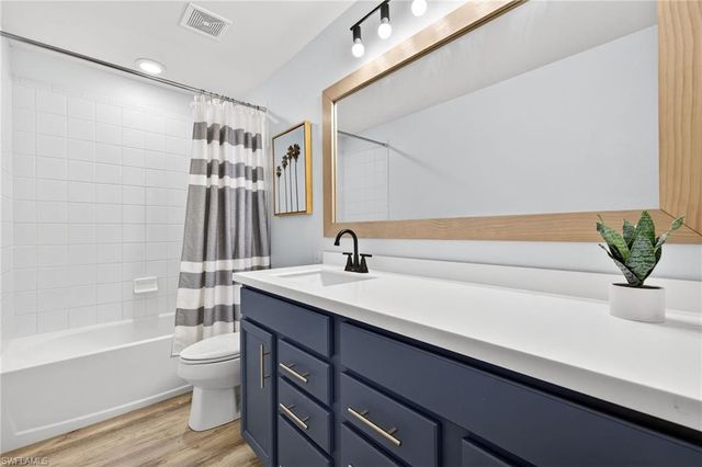 2318 Tangerine LN, Naples, FL 34120