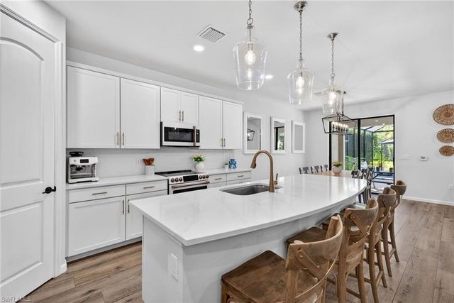 2318 Tangerine LN, Naples, FL 34120