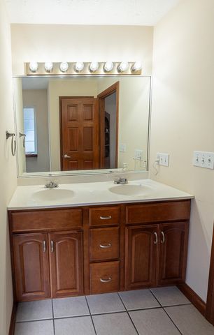38 Platinum Drive, Chesapeake, OH 45619