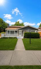 4024 W 106th Street, Oak Lawn, IL 60453