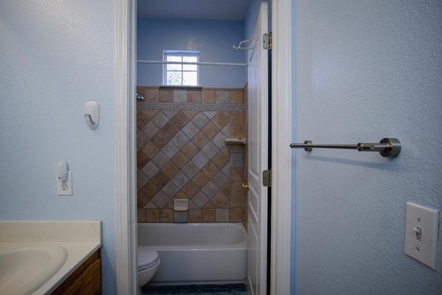 1588 Hastings Dr, Manteca, CA 95336