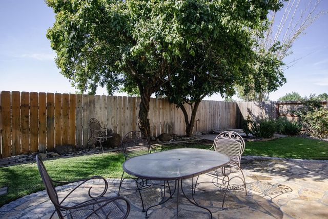 1588 Hastings Dr, Manteca, CA 95336