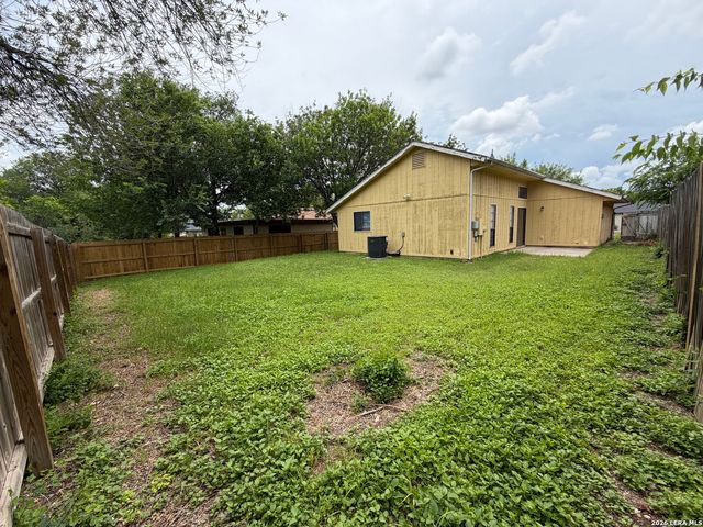 5926 Hidden Glade, San Antonio, TX 78250