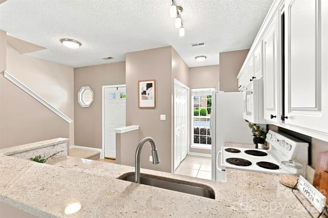 1323 Anthem Court, Charlotte, NC 28205