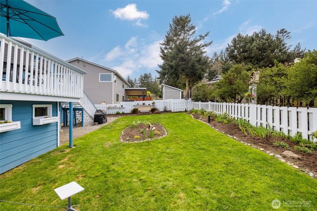 561 Fort Ebey Road, Coupeville, WA 98239