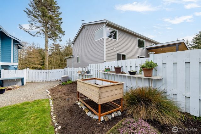 561 Fort Ebey Road, Coupeville, WA 98239