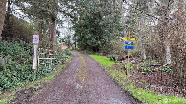 561 Fort Ebey Road, Coupeville, WA 98239