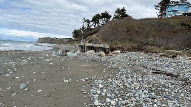 561 Fort Ebey Road, Coupeville, WA 98239