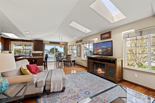 561 Fort Ebey Road, Coupeville, WA 98239