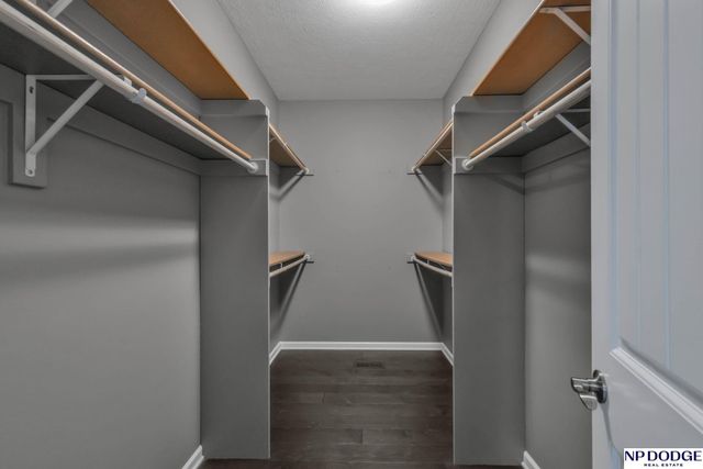 5114 Lawnwood Drive, Papillion, NE 68133