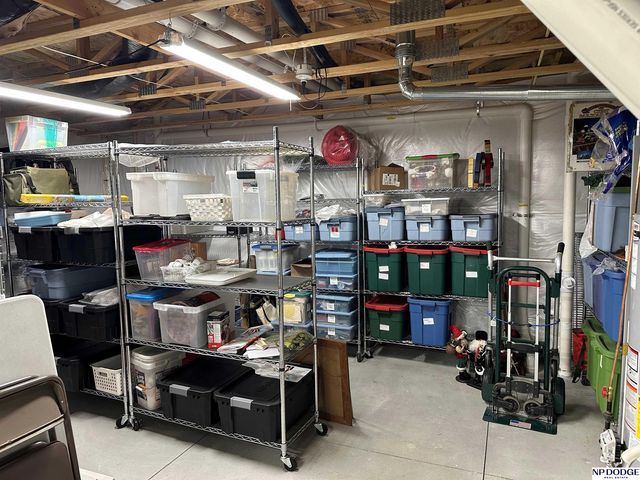 5114 Lawnwood Drive, Papillion, NE 68133