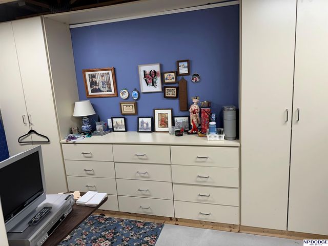 5114 Lawnwood Drive, Papillion, NE 68133