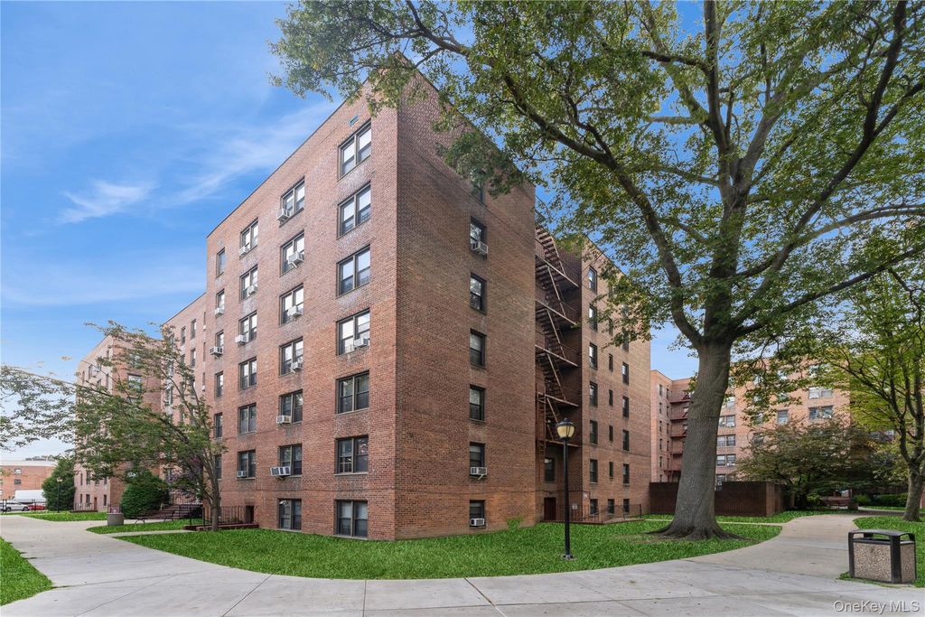 150-11 72nd Road H4, Kew Garden Hills, NY 11367