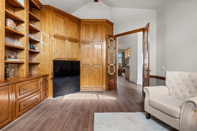 12 Park Row Court, Pantego, TX 76013