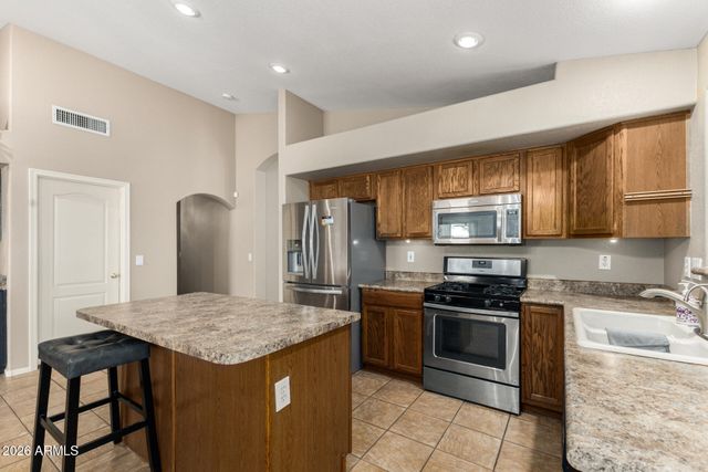 11117 W WILSHIRE Drive, Avondale, AZ 85392