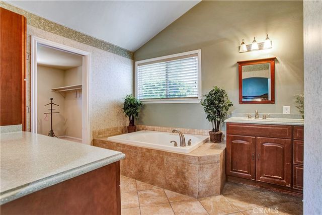 30149 Mira Loma, Temecula, CA 92592