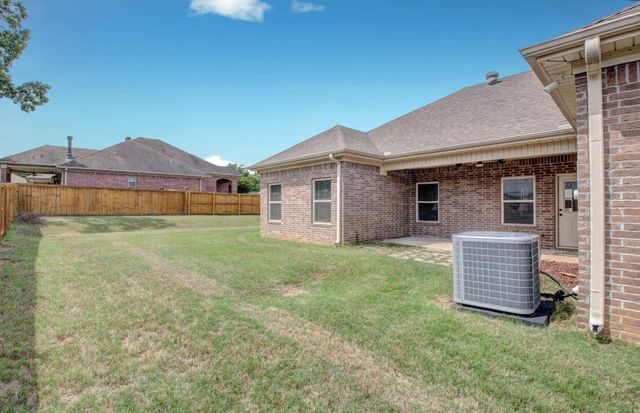 3100 Village East Drive, North Little Rock, AR 72120