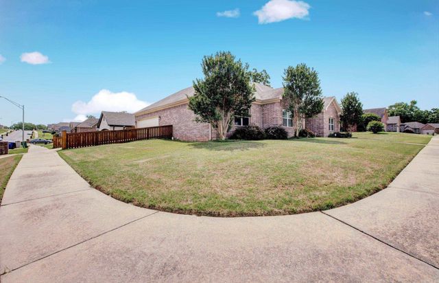 3100 Village East Drive, North Little Rock, AR 72120