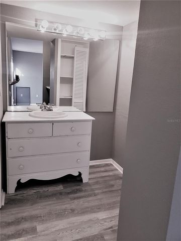 1836 N CRYSTAL LAKE DRIVE 113, Lakeland, FL 33801