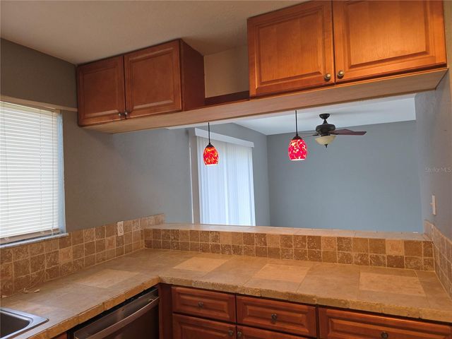 1836 N CRYSTAL LAKE DRIVE 113, Lakeland, FL 33801