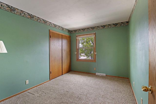 6506 54th AVENUE, Kenosha, WI 53142