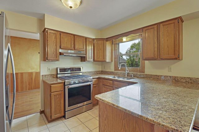 6506 54th AVENUE, Kenosha, WI 53142