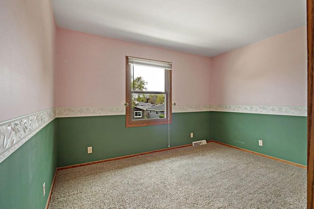 6506 54th AVENUE, Kenosha, WI 53142