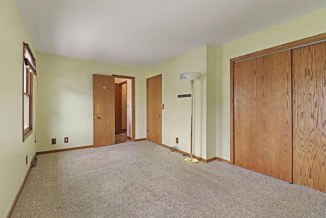 6506 54th AVENUE, Kenosha, WI 53142
