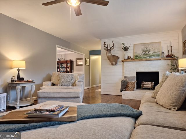 503 Crestview Lane, Valley, AL 36854