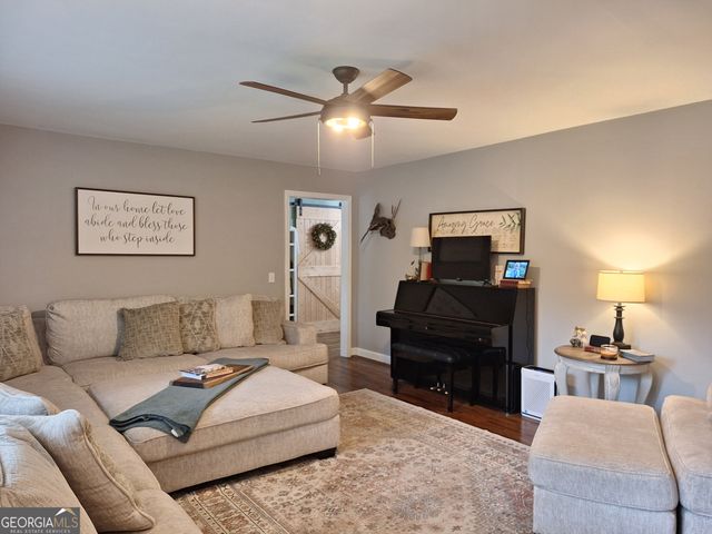 503 Crestview Lane, Valley, AL 36854