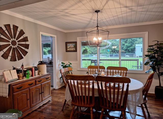 503 Crestview Lane, Valley, AL 36854