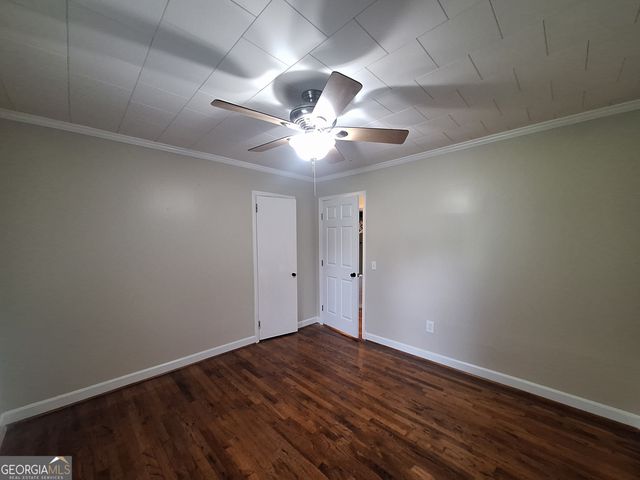 503 Crestview Lane, Valley, AL 36854