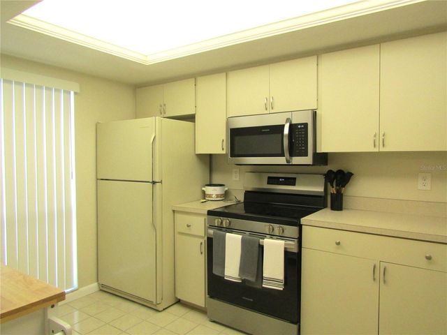 2989 TAYWOOD MEADOWS 19, Sarasota, FL 34235