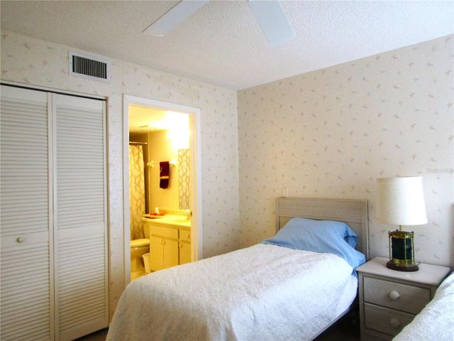 2989 TAYWOOD MEADOWS 19, Sarasota, FL 34235