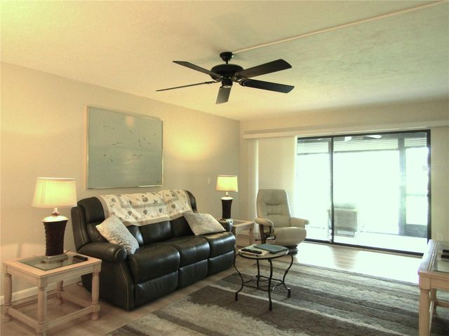 2989 TAYWOOD MEADOWS 19, Sarasota, FL 34235