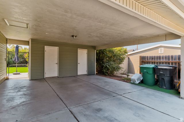 834 E SILVER SHADOWS DR, Murray, UT 84107