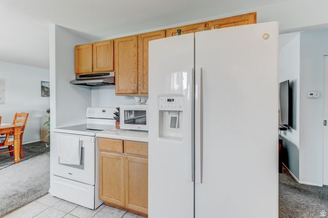 834 E SILVER SHADOWS DR, Murray, UT 84107