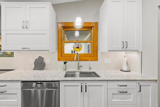 2658 Hampshire Road, Ann Arbor, MI 48104